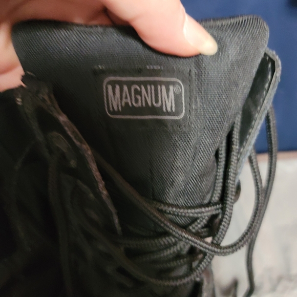 Magnum Viper Zip Boots. Size 12.  (806) - Picture 6 of 9